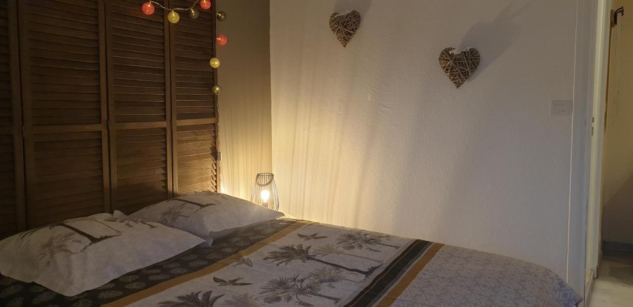 Petite Maison En Pierre Au Coeur Du Perigord Noir Proche De Sarlat Et Rocamadour Salignac Eyvigues Luaran gambar